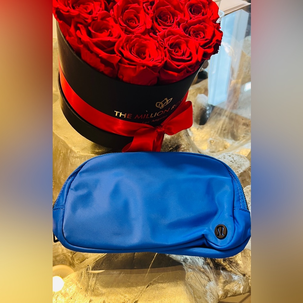 NEW, with tags!!! Lululemon Royal Blue Everywhere Belt Bag 💙